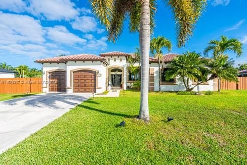Recently Sold: $870,000 (5 beds, 4 baths, 2884 Square Feet)