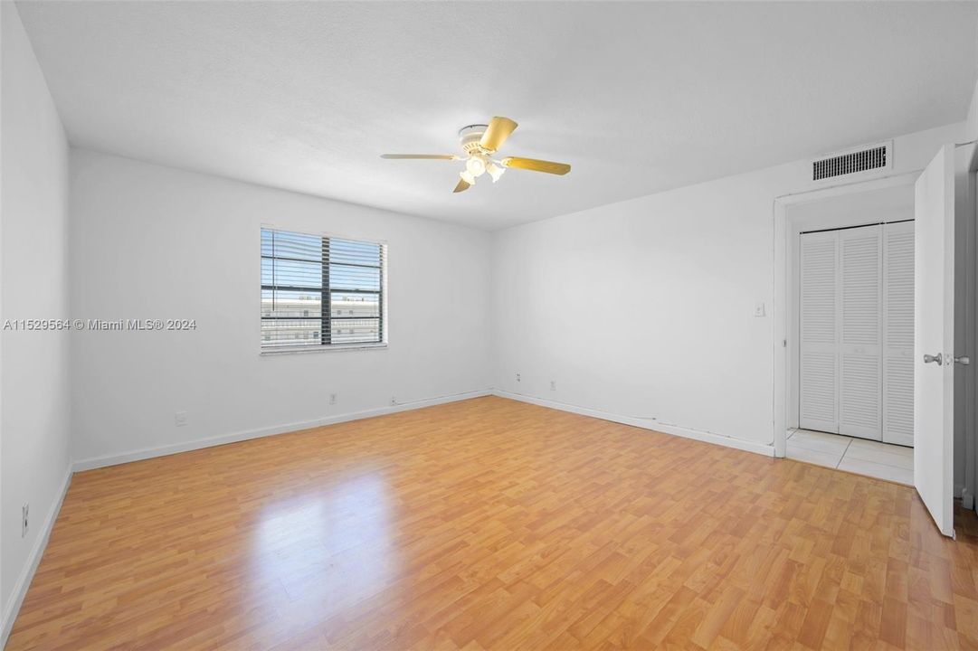 Recently Rented: $2,000 (2 beds, 2 baths, 947 Square Feet)