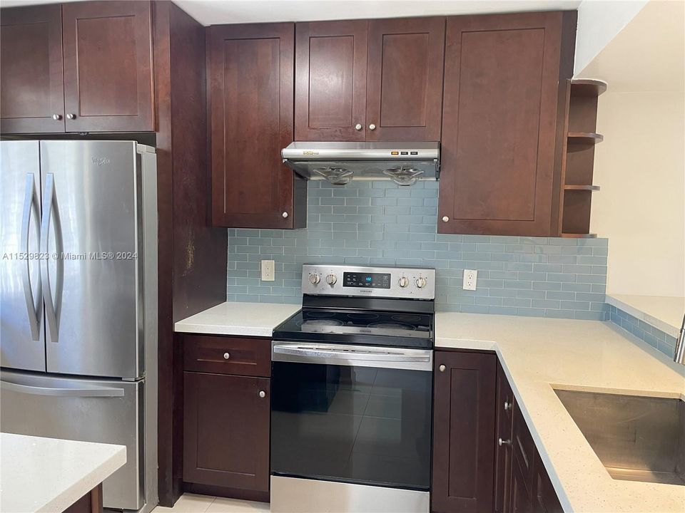 Recently Rented: $2,650 (2 beds, 2 baths, 1385 Square Feet)