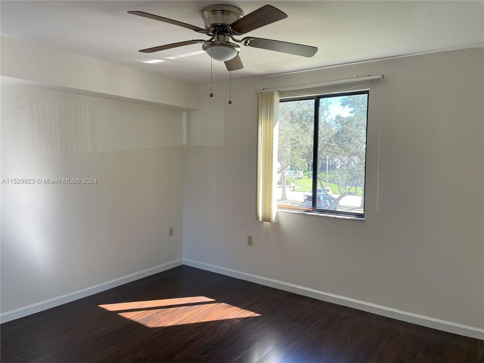 Recently Rented: $2,650 (2 beds, 2 baths, 1385 Square Feet)