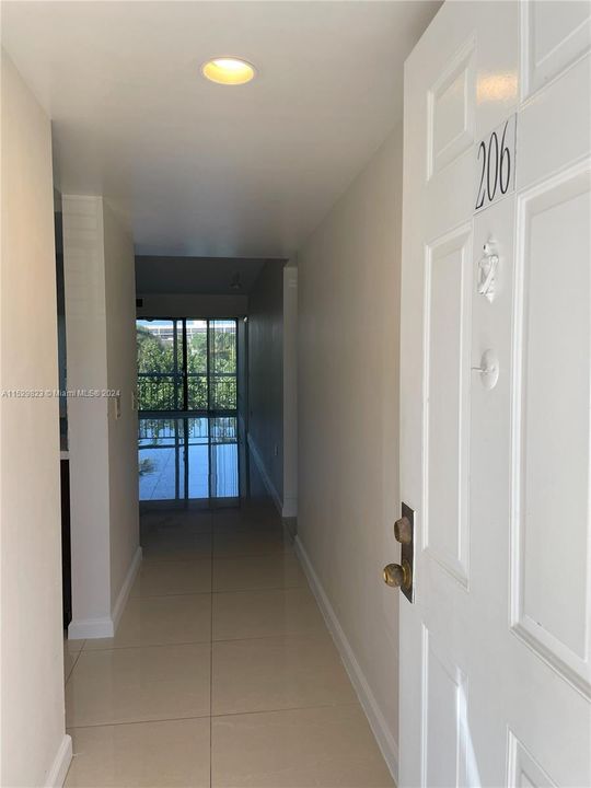 Recently Rented: $2,650 (2 beds, 2 baths, 1385 Square Feet)