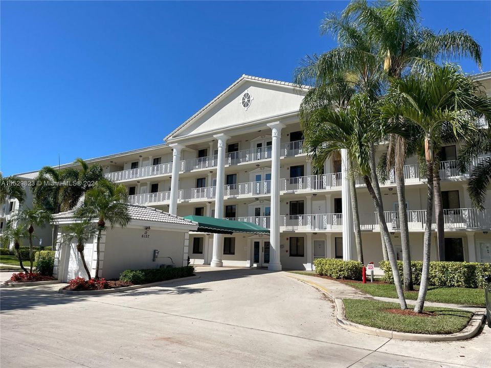 Recently Rented: $2,650 (2 beds, 2 baths, 1385 Square Feet)