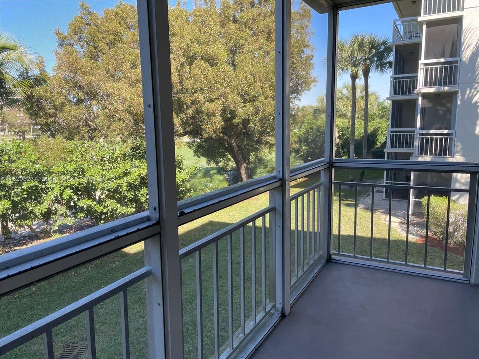 Recently Rented: $2,650 (2 beds, 2 baths, 1385 Square Feet)