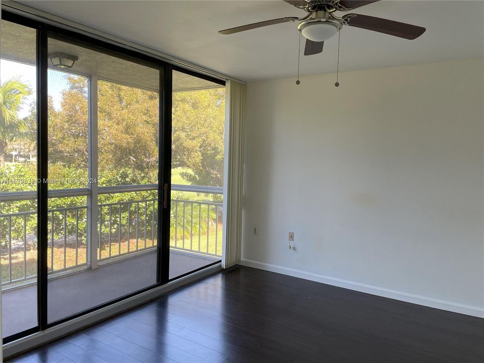 Recently Rented: $2,650 (2 beds, 2 baths, 1385 Square Feet)