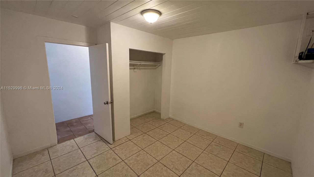 Vendido Recientemente: $450,000 (0 camas, 0 baños, 1569 Pies cuadrados)