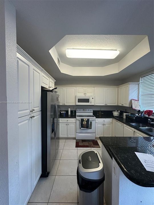 最近售出: $555,000 (3 贝兹, 2 浴室, 1800 平方英尺)