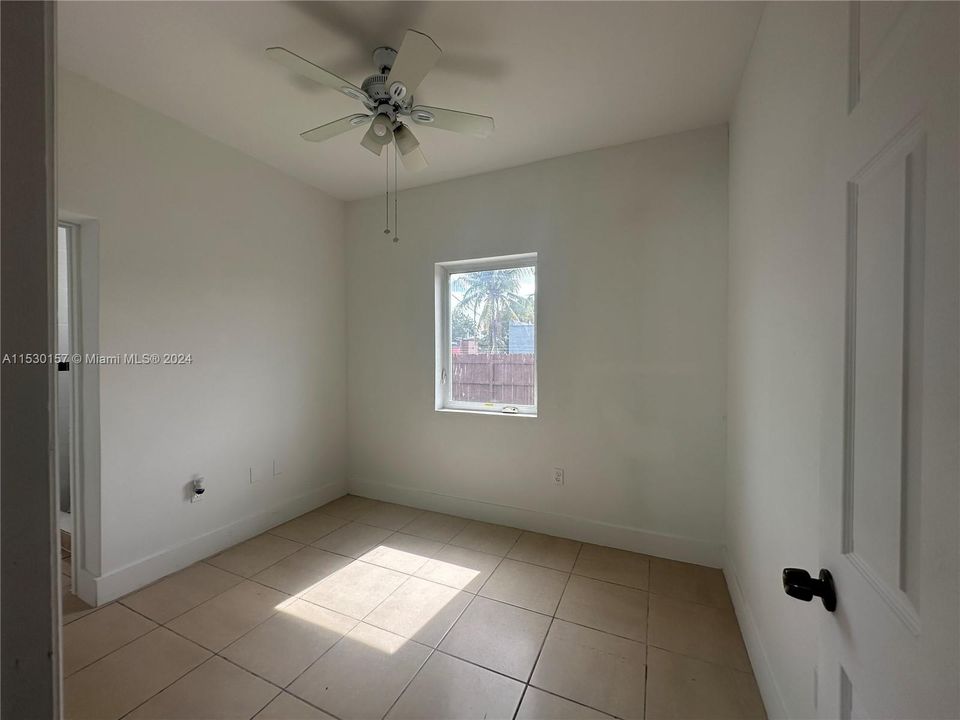 Recently Rented: $1,800 (1 beds, 1 baths, 1748 Square Feet)