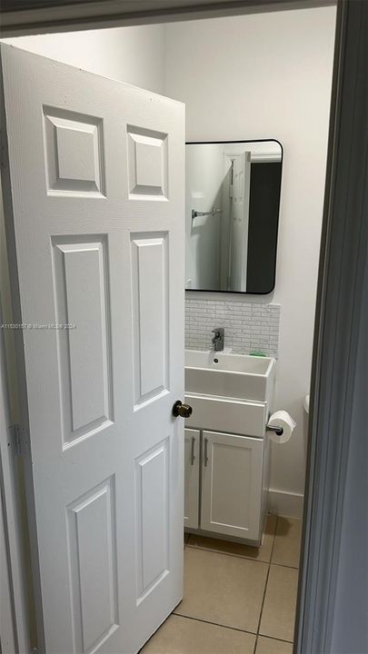 Recently Rented: $1,800 (1 beds, 1 baths, 1748 Square Feet)