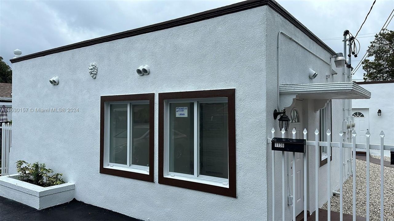 Recently Rented: $1,800 (1 beds, 1 baths, 1748 Square Feet)