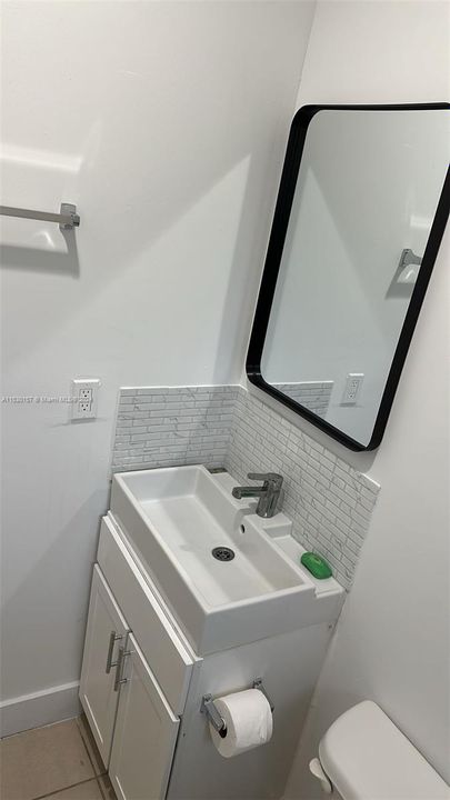 Recently Rented: $1,800 (1 beds, 1 baths, 1748 Square Feet)