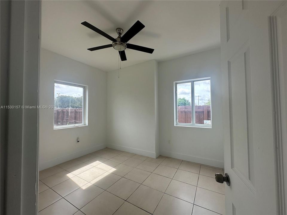 Recently Rented: $1,800 (1 beds, 1 baths, 1748 Square Feet)