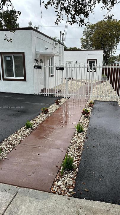 Recently Rented: $1,800 (1 beds, 1 baths, 1748 Square Feet)