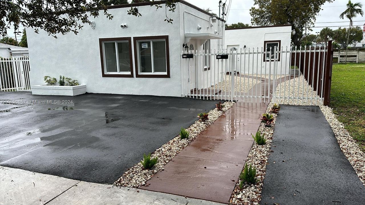 Recently Rented: $1,800 (1 beds, 1 baths, 1748 Square Feet)