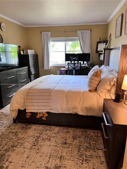 Recently Rented: $2,400 (1 beds, 1 baths, 808 Square Feet)