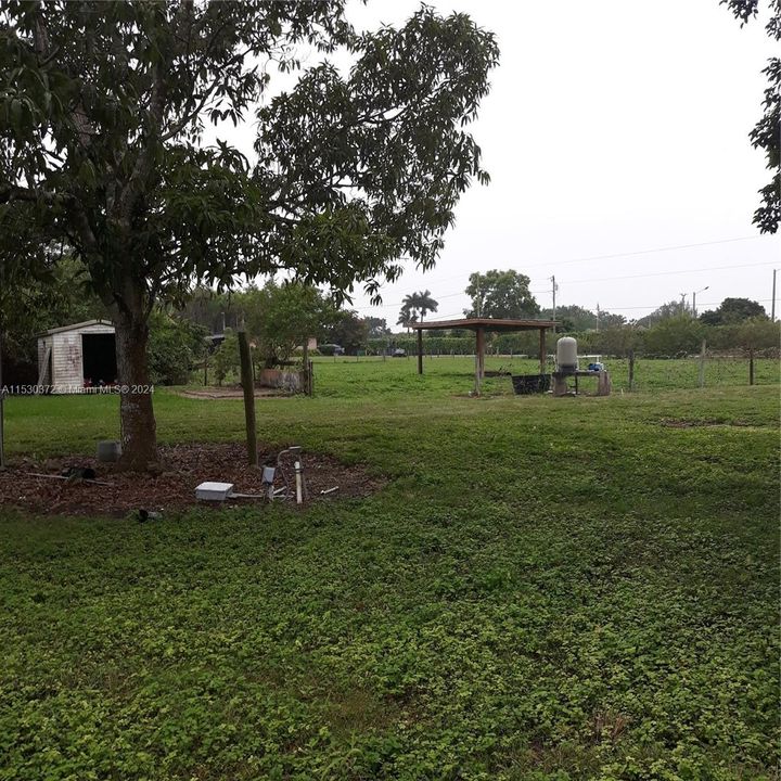 Recently Rented: $3,500 (2 beds, 1 baths, 720 Square Feet)