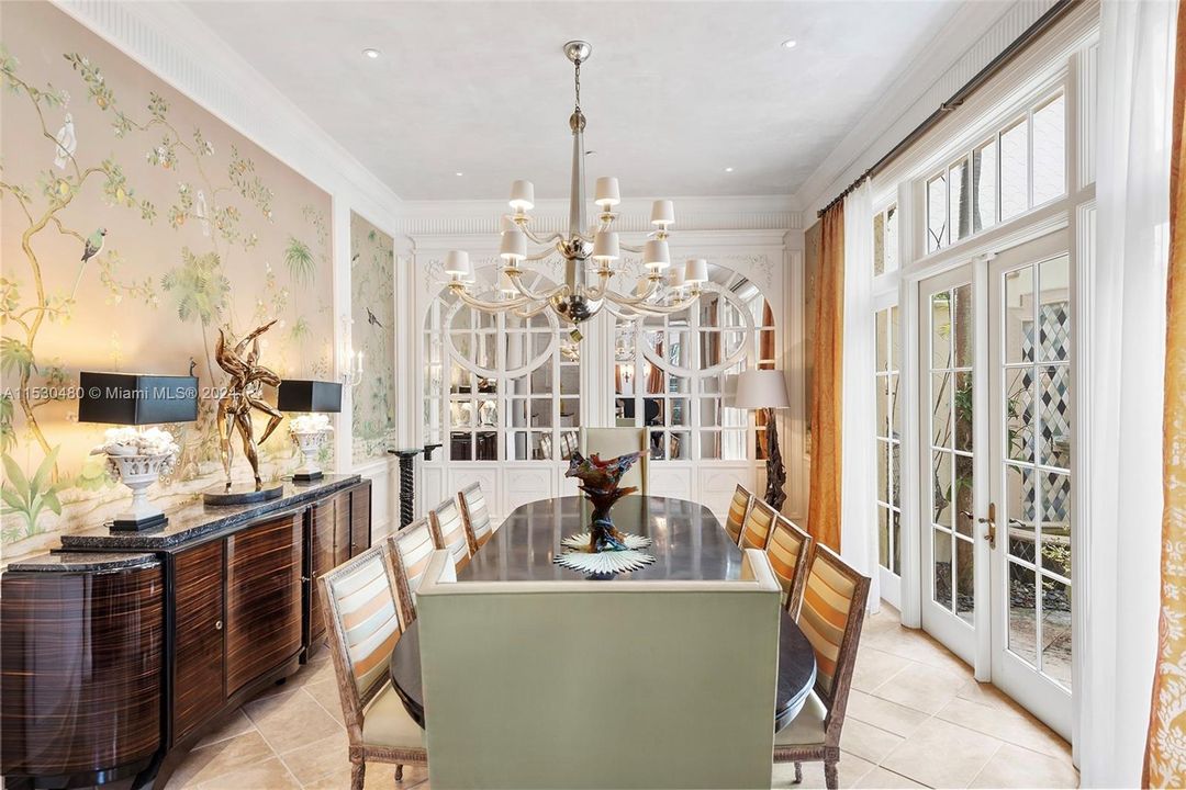 For Sale: $27,995,000 (6 beds, 9 baths, 9403 Square Feet)