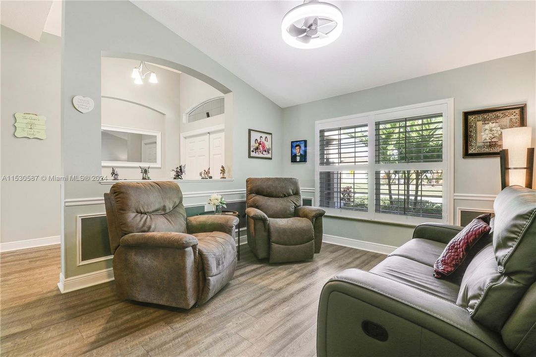 Recently Sold: $630,000 (4 beds, 2 baths, 2206 Square Feet)