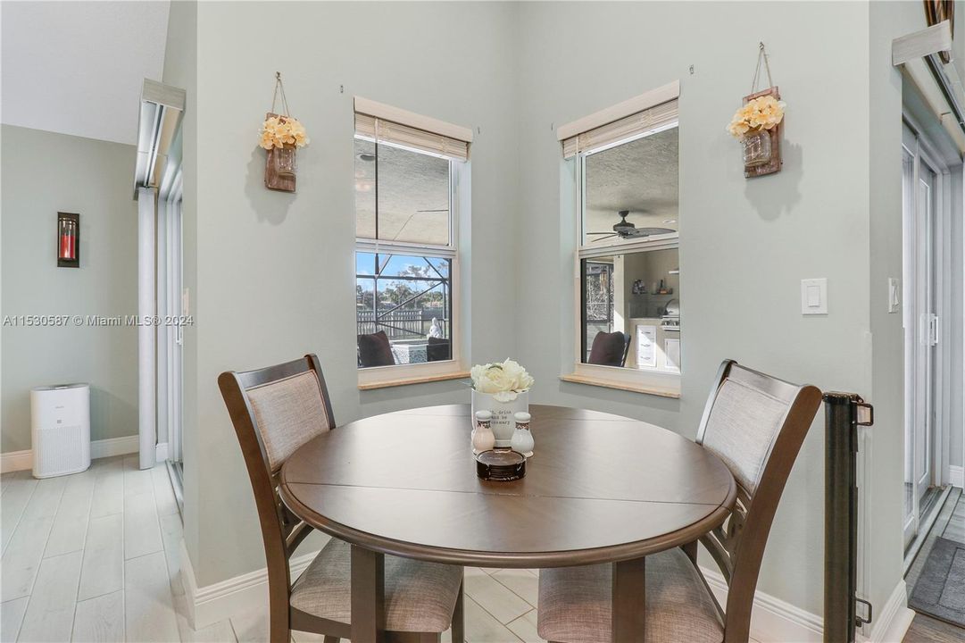 Recently Sold: $630,000 (4 beds, 2 baths, 2206 Square Feet)