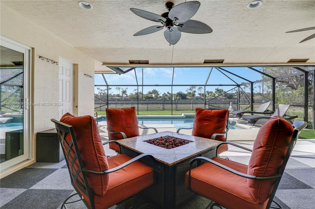 Recently Sold: $630,000 (4 beds, 2 baths, 2206 Square Feet)