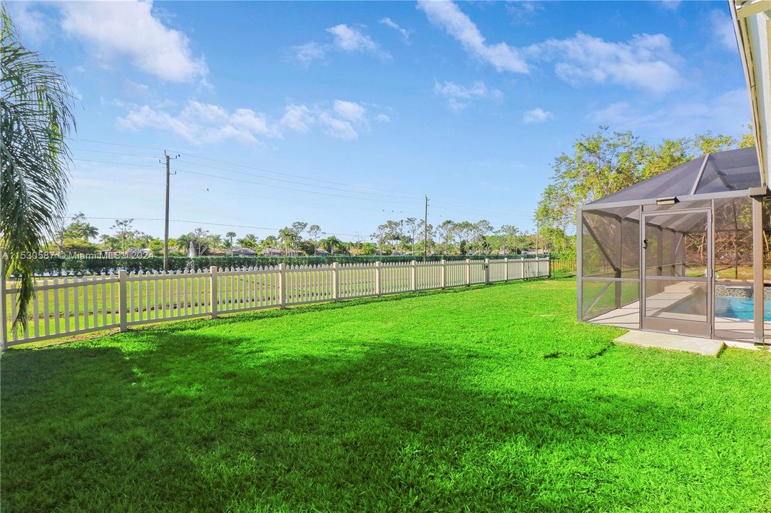 Recently Sold: $630,000 (4 beds, 2 baths, 2206 Square Feet)