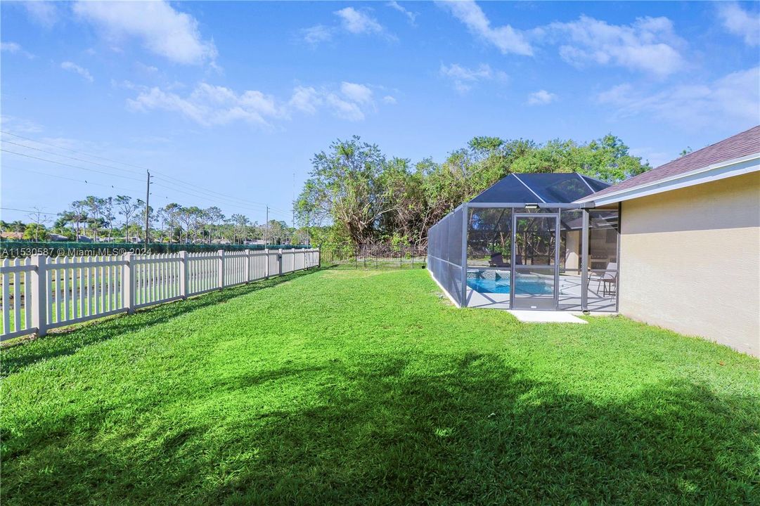 Recently Sold: $630,000 (4 beds, 2 baths, 2206 Square Feet)