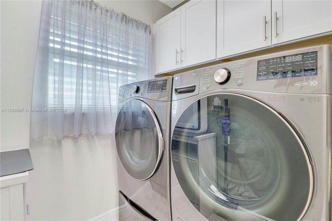 Recently Sold: $630,000 (4 beds, 2 baths, 2206 Square Feet)