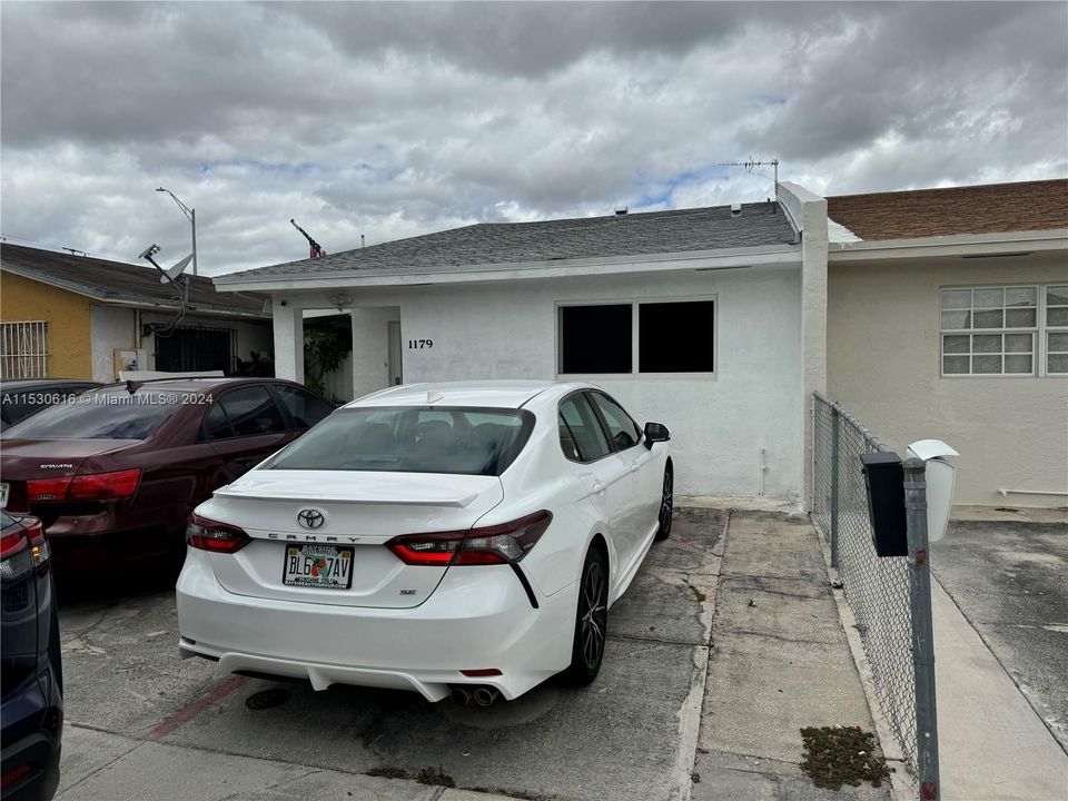 Recently Sold: $450,000 (3 beds, 2 baths, 1300 Square Feet)