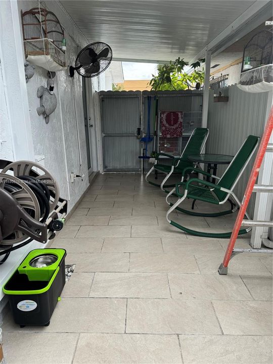 Recently Sold: $450,000 (3 beds, 2 baths, 1300 Square Feet)