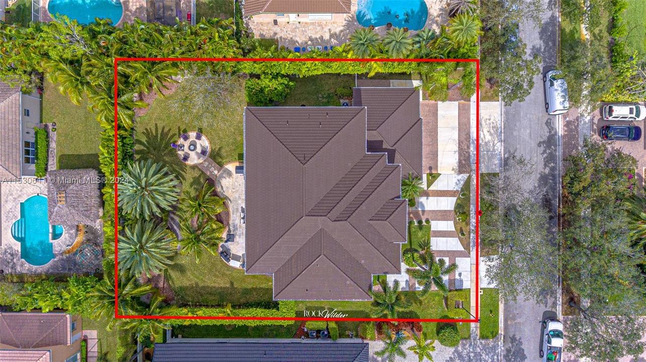 Recently Sold: $1,500,000 (6 beds, 4 baths, 4264 Square Feet)