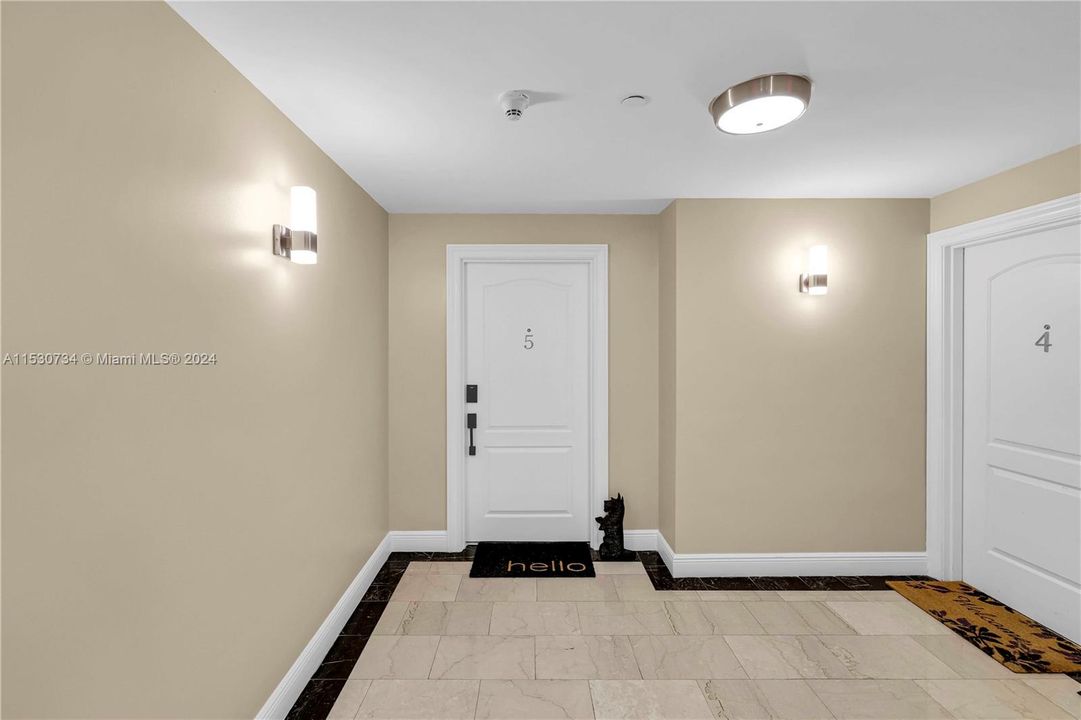 Recently Sold: $2,000,000 (3 beds, 3 baths, 2600 Square Feet)