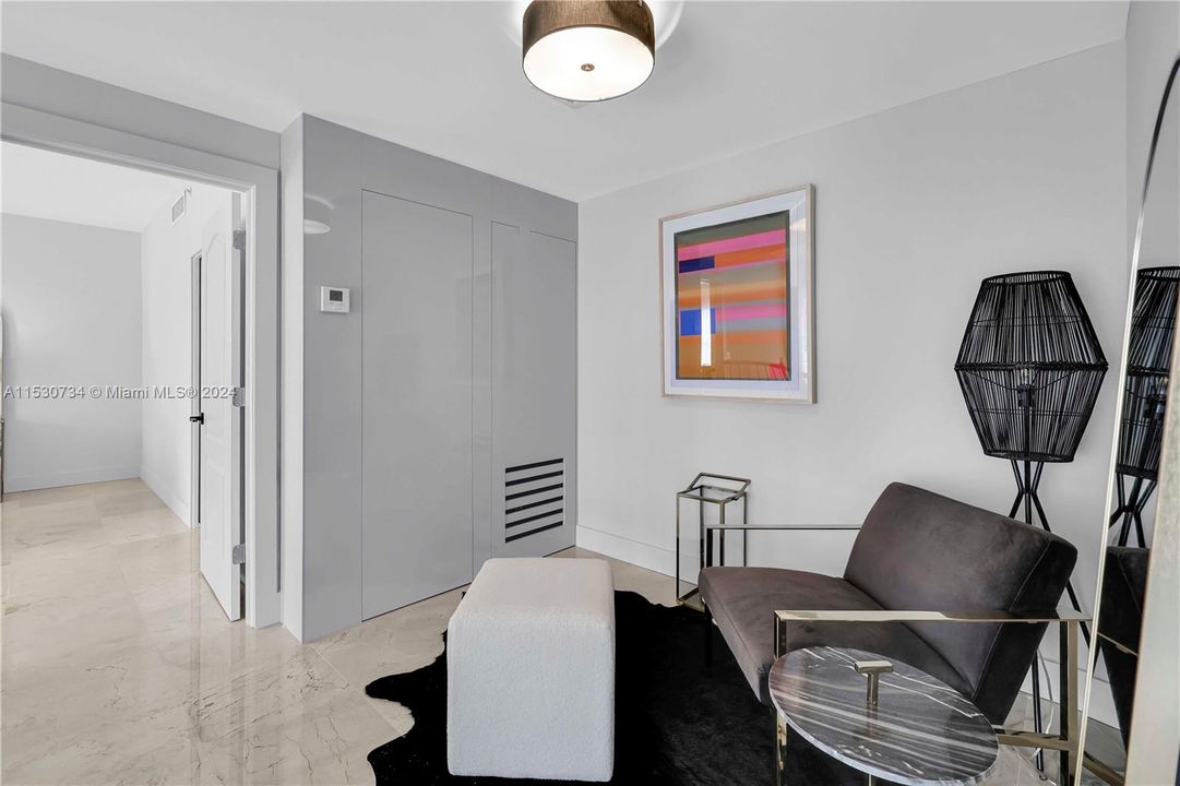 Recently Sold: $2,000,000 (3 beds, 3 baths, 2600 Square Feet)