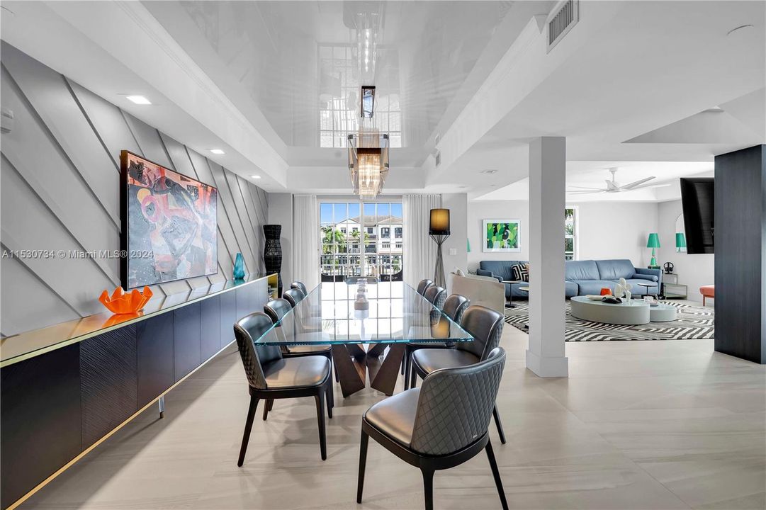Recently Sold: $2,000,000 (3 beds, 3 baths, 2600 Square Feet)
