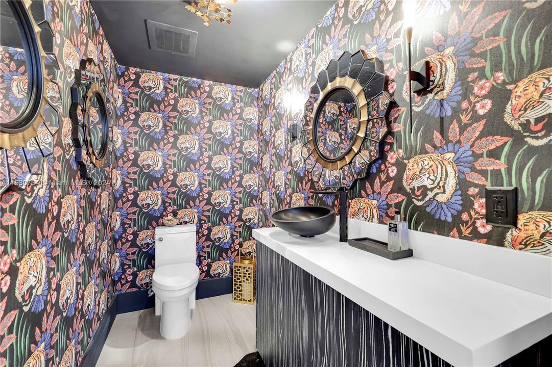 Recently Sold: $2,000,000 (3 beds, 3 baths, 2600 Square Feet)