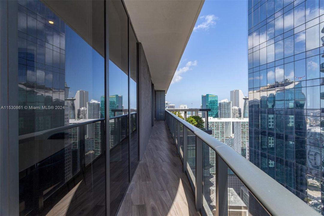 Recently Sold: $1,189,000 (3 beds, 3 baths, 1334 Square Feet)