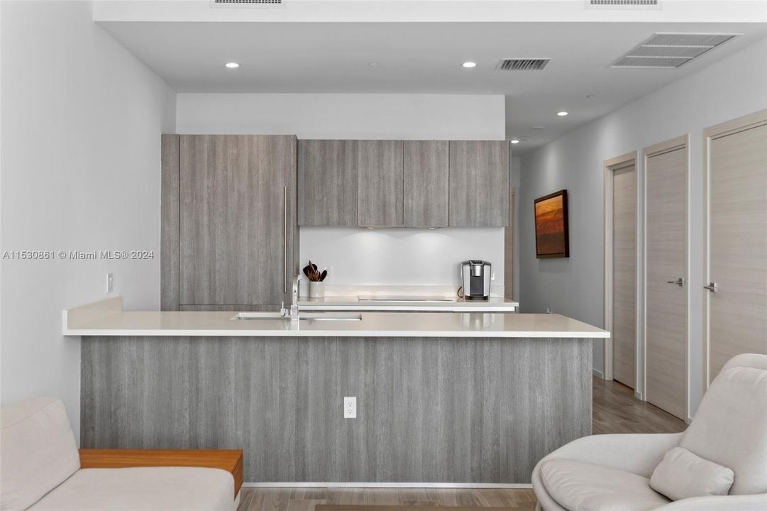 Recently Sold: $1,189,000 (3 beds, 3 baths, 1334 Square Feet)