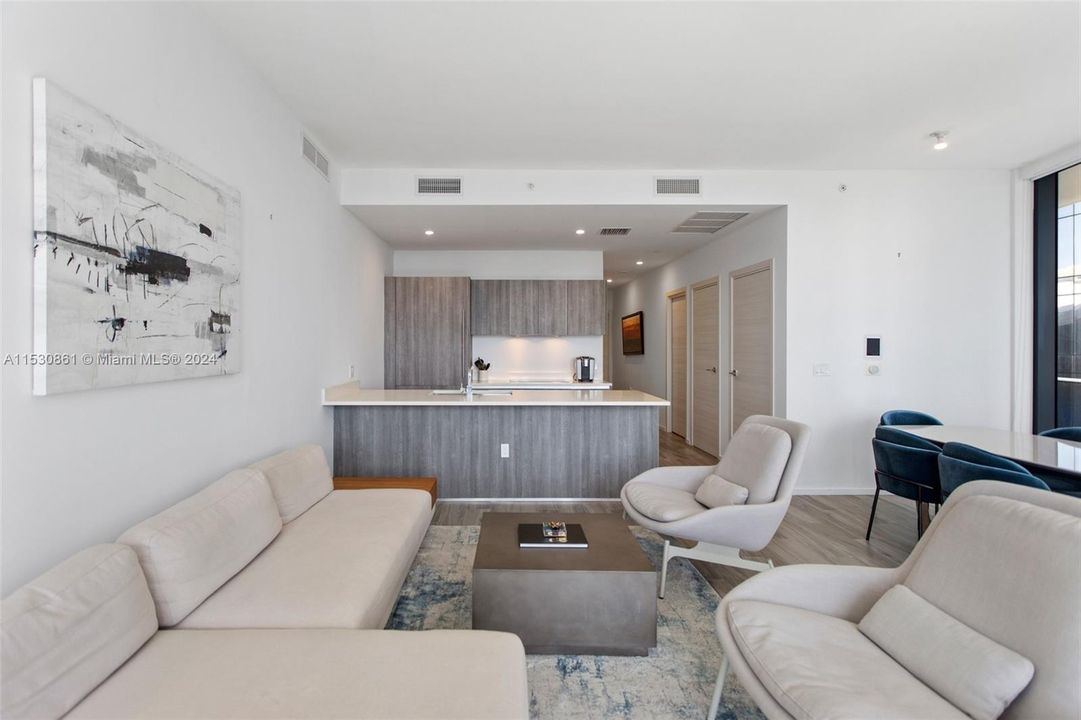 Recently Sold: $1,189,000 (3 beds, 3 baths, 1334 Square Feet)