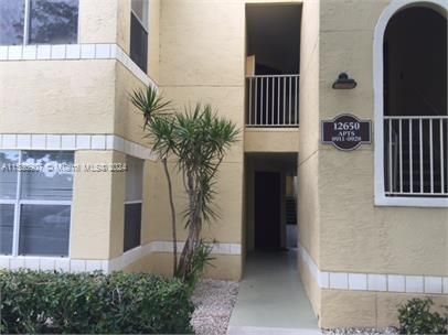 Recently Rented: $2,050 (2 beds, 1 baths, 965 Square Feet)