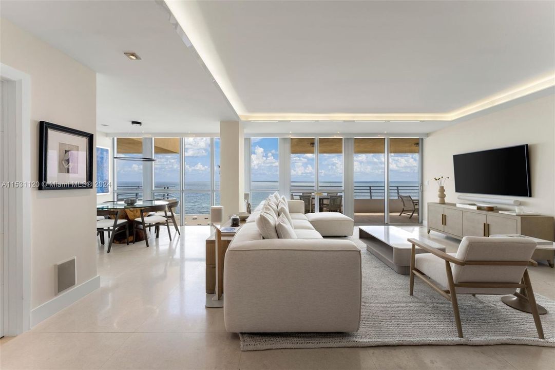 For Rent: $35,000 (3 beds, 3 baths, 2717 Square Feet)