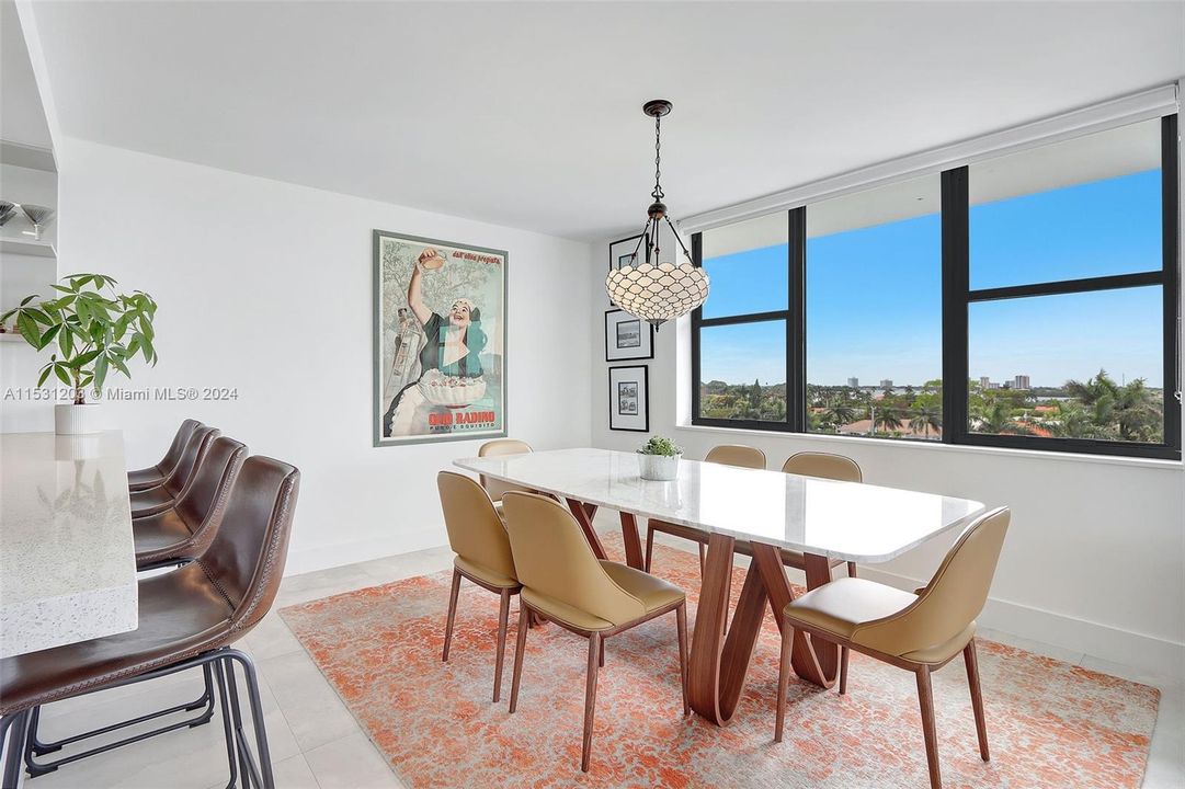 Recently Sold: $1,100,000 (2 beds, 2 baths, 1740 Square Feet)