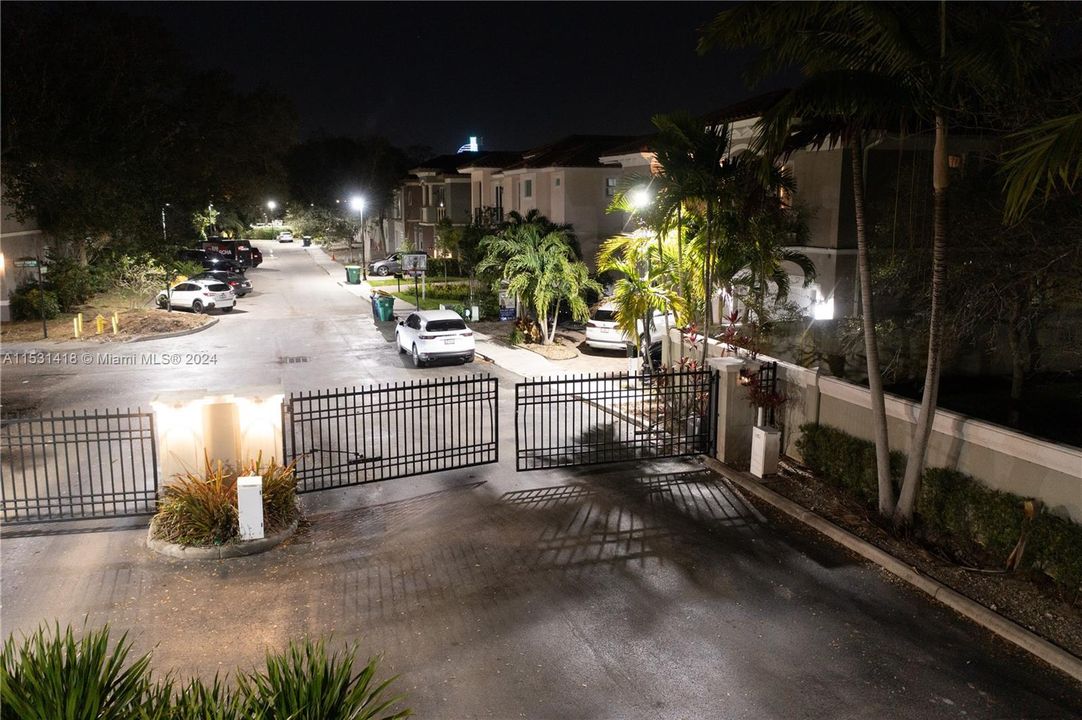 For Sale: $2,150,000 (5 beds, 4 baths, 0 Square Feet)