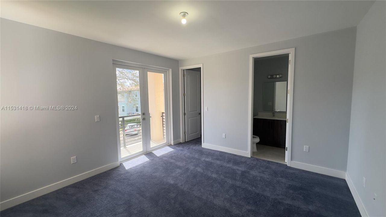 For Sale: $2,150,000 (5 beds, 4 baths, 0 Square Feet)