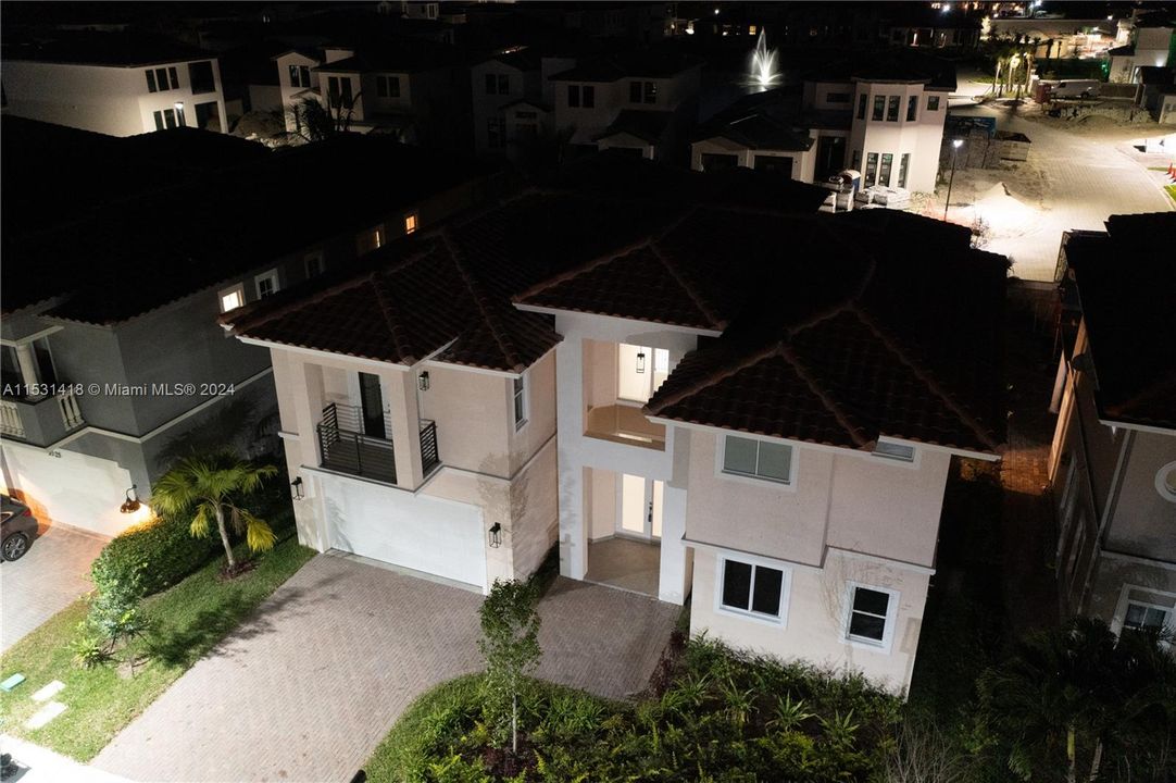 For Sale: $2,150,000 (5 beds, 4 baths, 0 Square Feet)