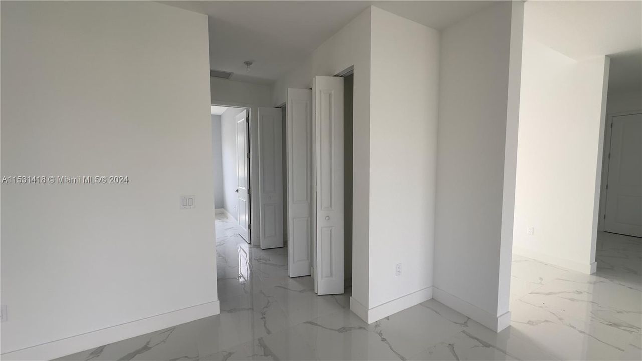 For Sale: $2,150,000 (5 beds, 4 baths, 0 Square Feet)