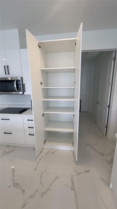 For Sale: $2,150,000 (5 beds, 4 baths, 0 Square Feet)