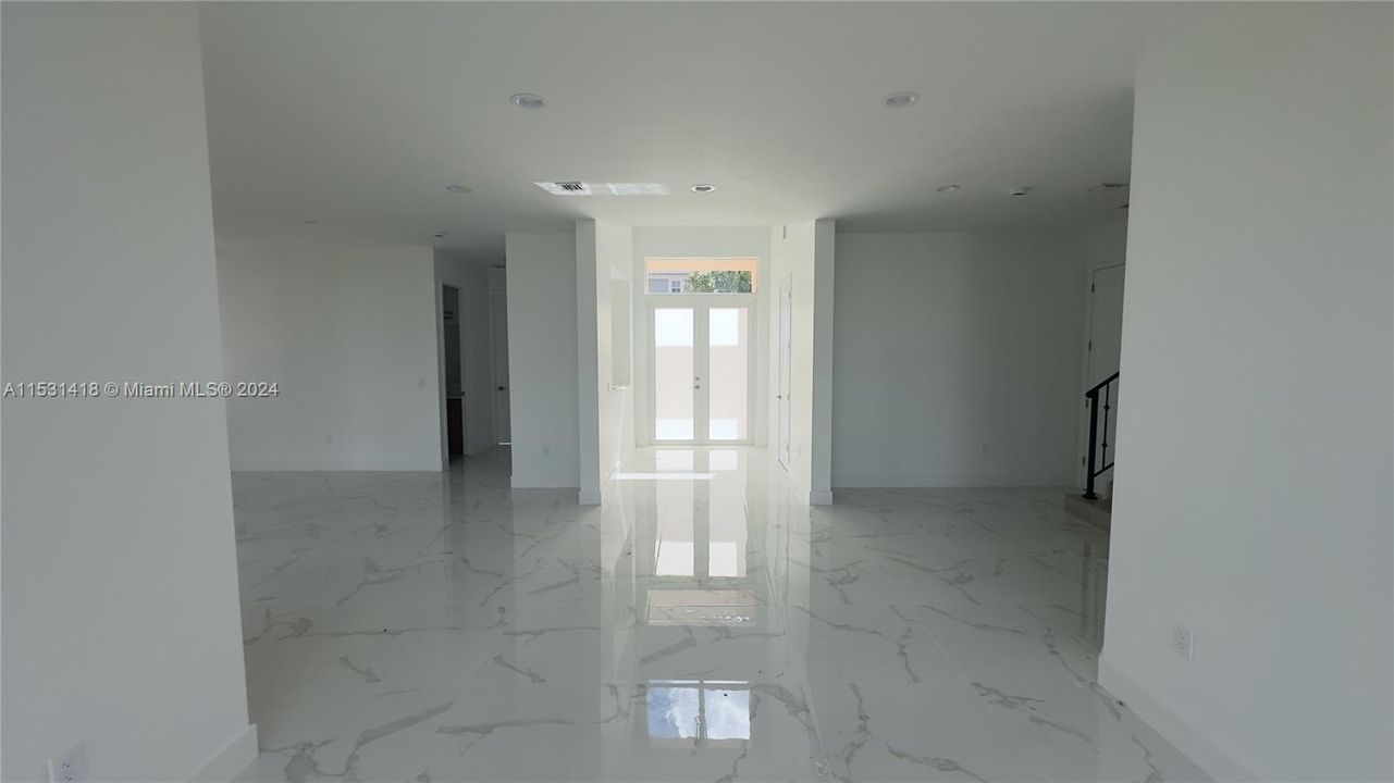 For Sale: $2,150,000 (5 beds, 4 baths, 0 Square Feet)