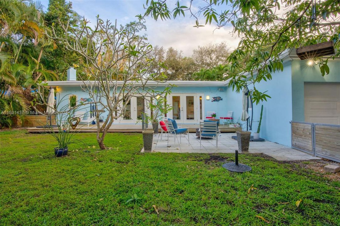 En Venta: $1,595,000 (3 camas, 2 baños, 1975 Pies cuadrados)