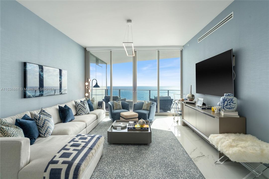 Active With Contract: $3,275,000 (2 beds, 2 baths, 1605 Square Feet)