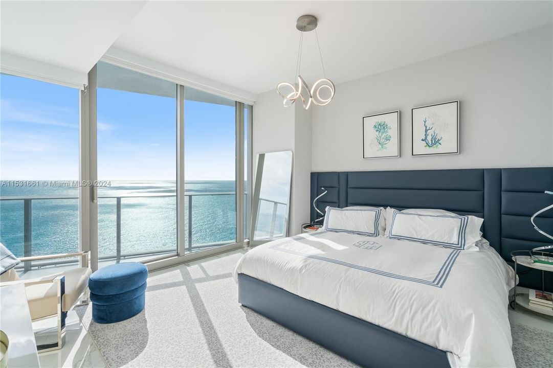 Active With Contract: $3,275,000 (2 beds, 2 baths, 1605 Square Feet)