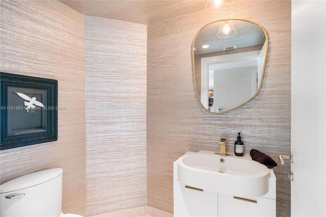 Recently Rented: $12,000 (2 beds, 2 baths, 1756 Square Feet)