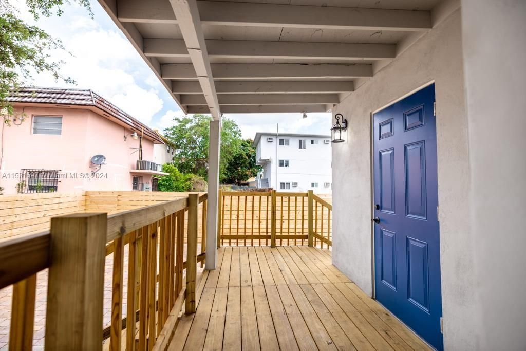 Recently Rented: $2,500 (2 beds, 1 baths, 772 Square Feet)